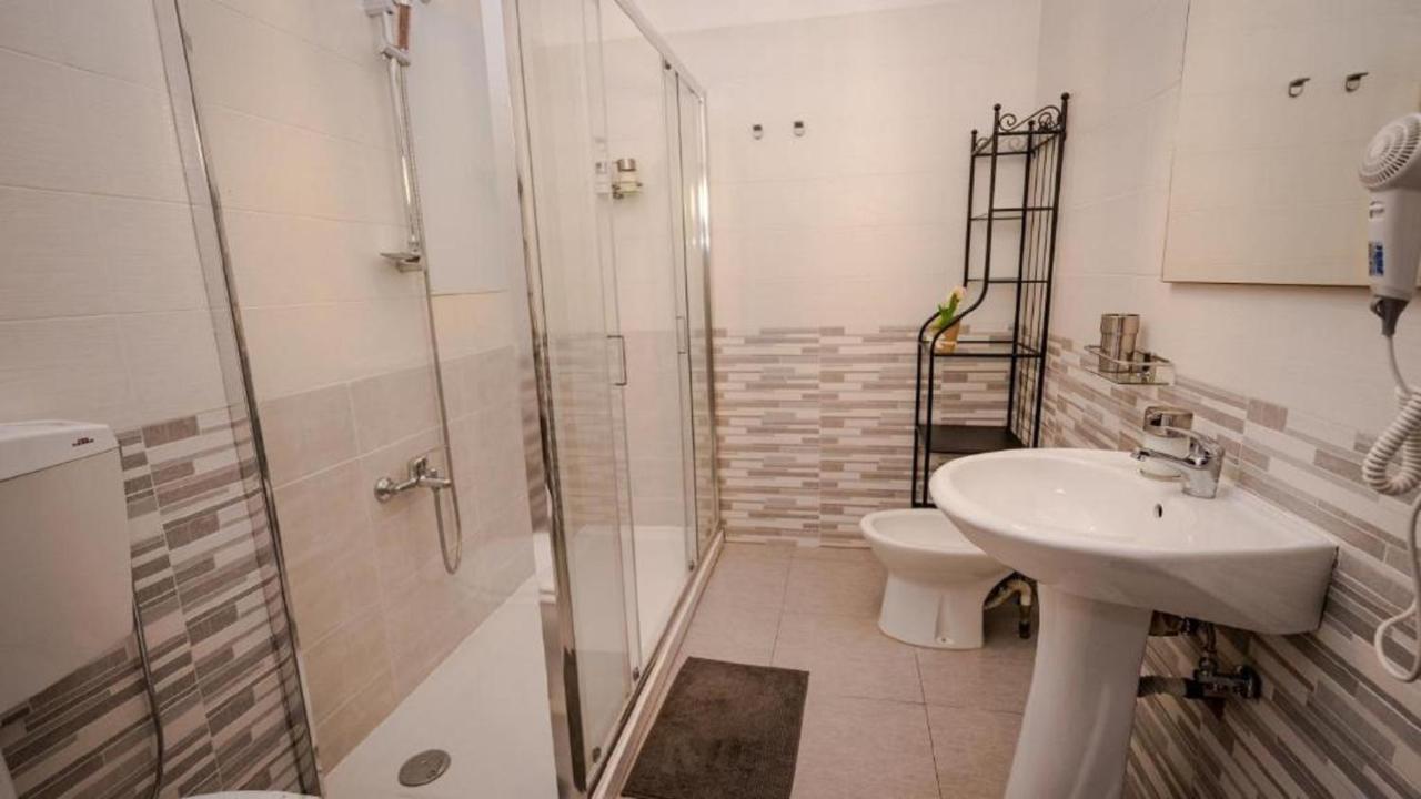Cconforthotels R&B Semplici Emozioni บารี ภายนอก รูปภาพ